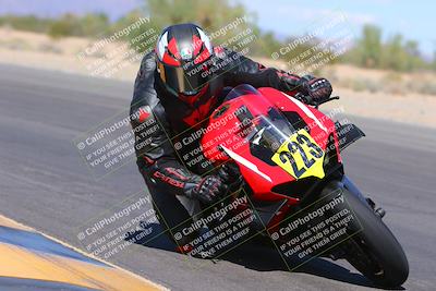 media/Oct-01-2023-SoCal Trackdays (Sun) [[4c570cc352]]/Turn 7 Inside (11am)/